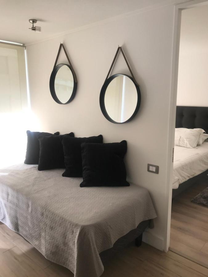 Comodo ,impecable , 4 Mts Clinica Condes Santiago